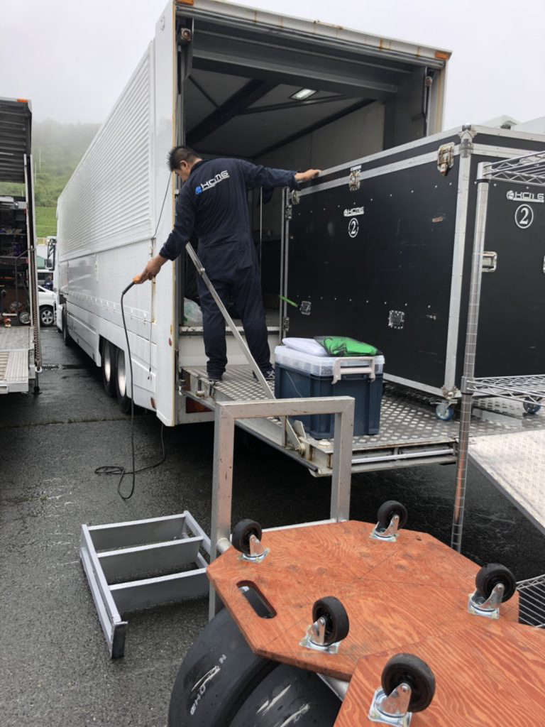 レース関係】<2019.07.20～21>スーパー耐久第4戦 in オートポリス・サービススタッフとして | レース関係 | 静岡県焼津 市の運送会社｜株式会社静浜ロジネット