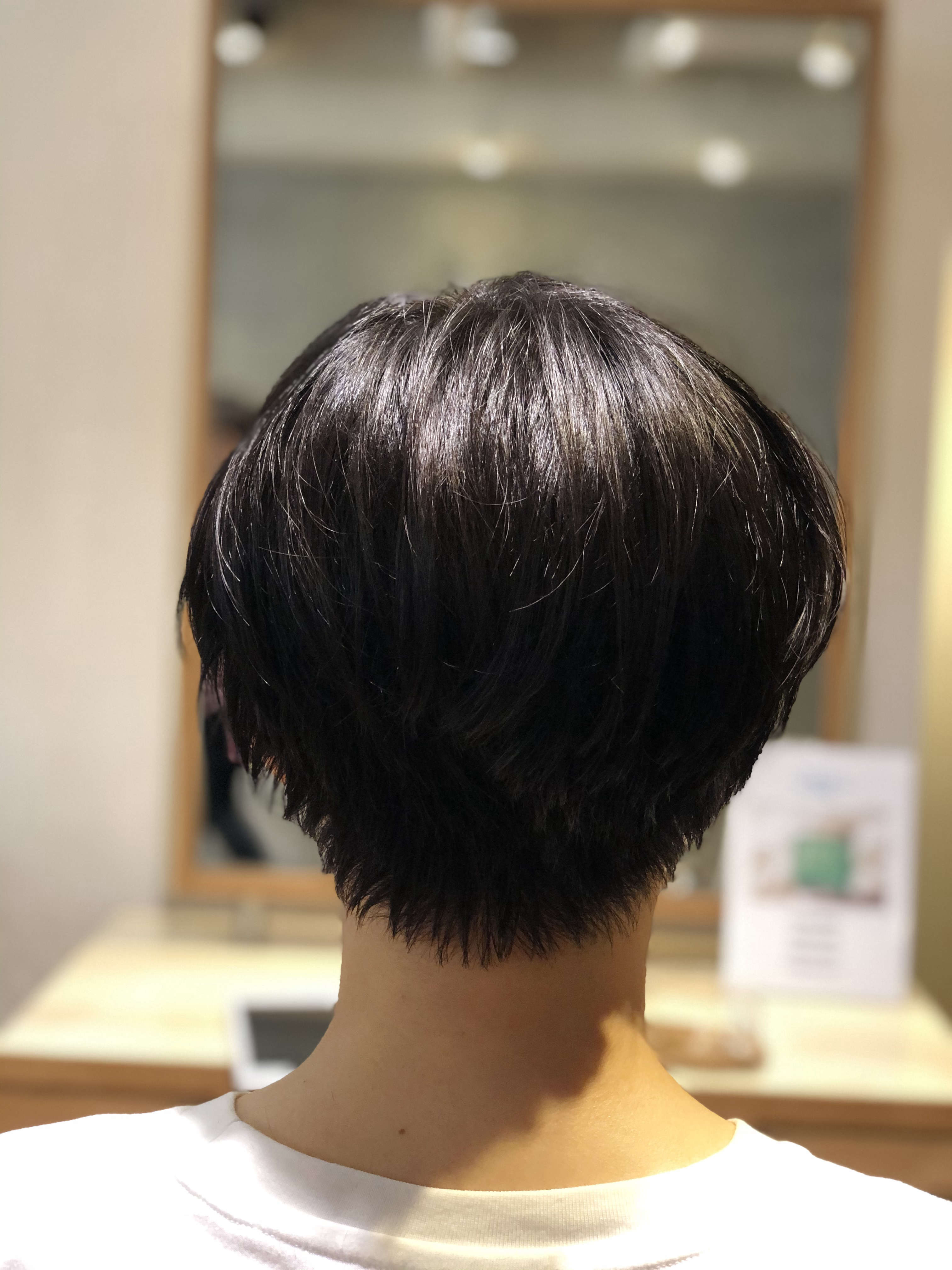 綺麗めの大人ショートスタイル Tocablog 自由が丘の美容室 美容院 ヘアサロン 口コミで人気