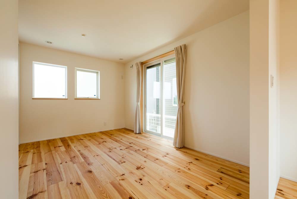 無垢の床板 Blog ブログ 湘南の注文住宅 断熱性能に優れた自然素材の木の家ラボワットの注文住宅
