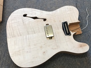 鋭意製作中！ | blog_New Corner | 木越ギター