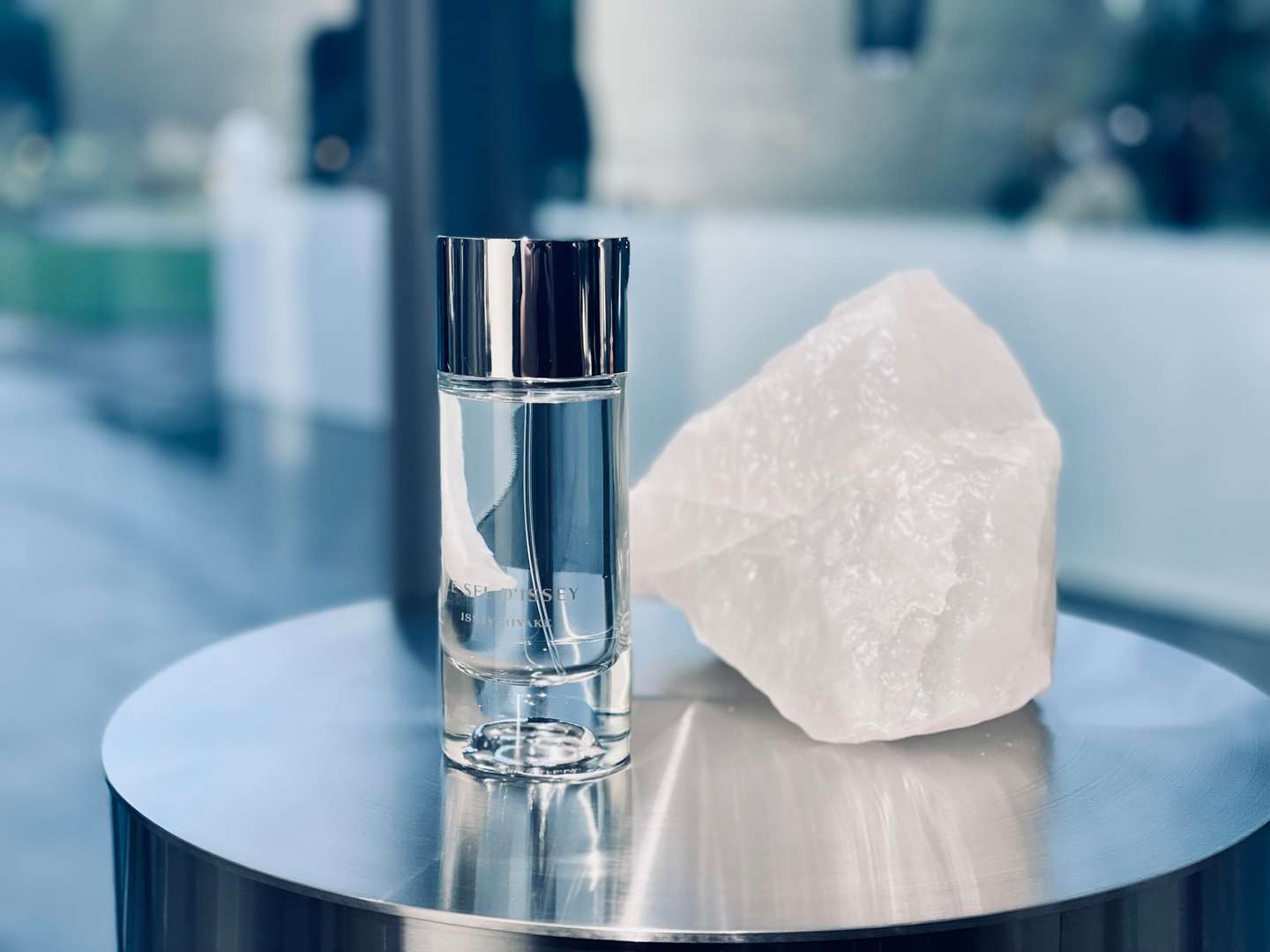 イッセイ ミヤケ パルファムより、海と大地を感じる＜塩＞のパルファム