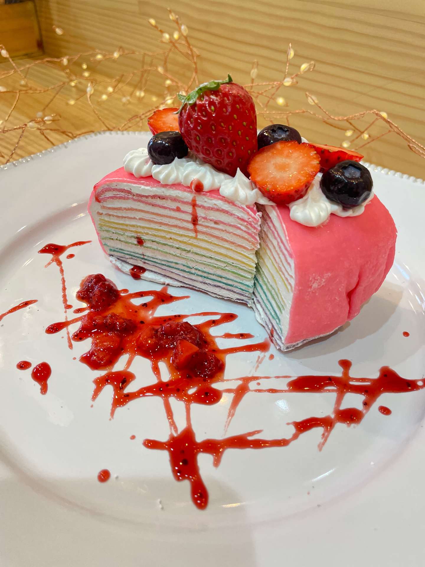 レインボーミルクレープお洒落な盛り付け Baobabblog Baobabcafe