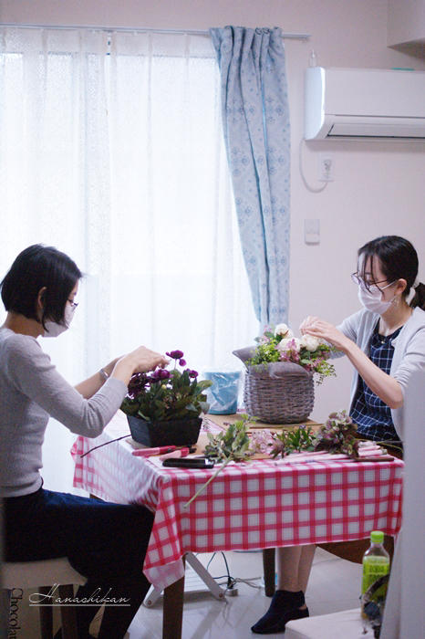 お仏壇に飾る仏花を品良くちょっと可愛らしく 花芝翫のつれづれアレンジメントブログ 東京 横浜 花芝翫hanashikan