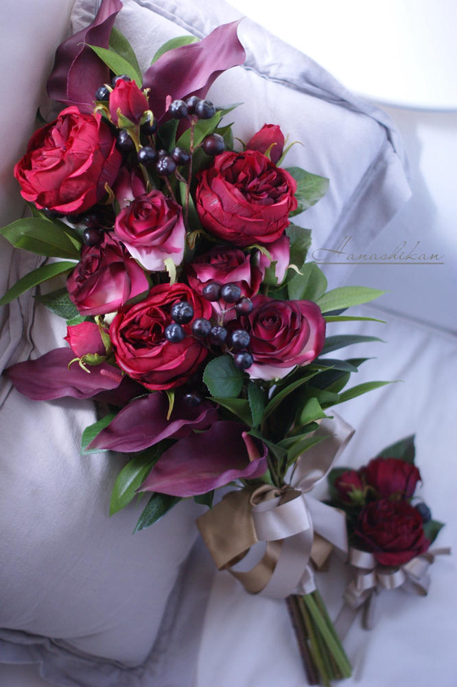 アームブーケ ワイン バーガンディ ウェディングブーケ 造花 胡蝶蘭