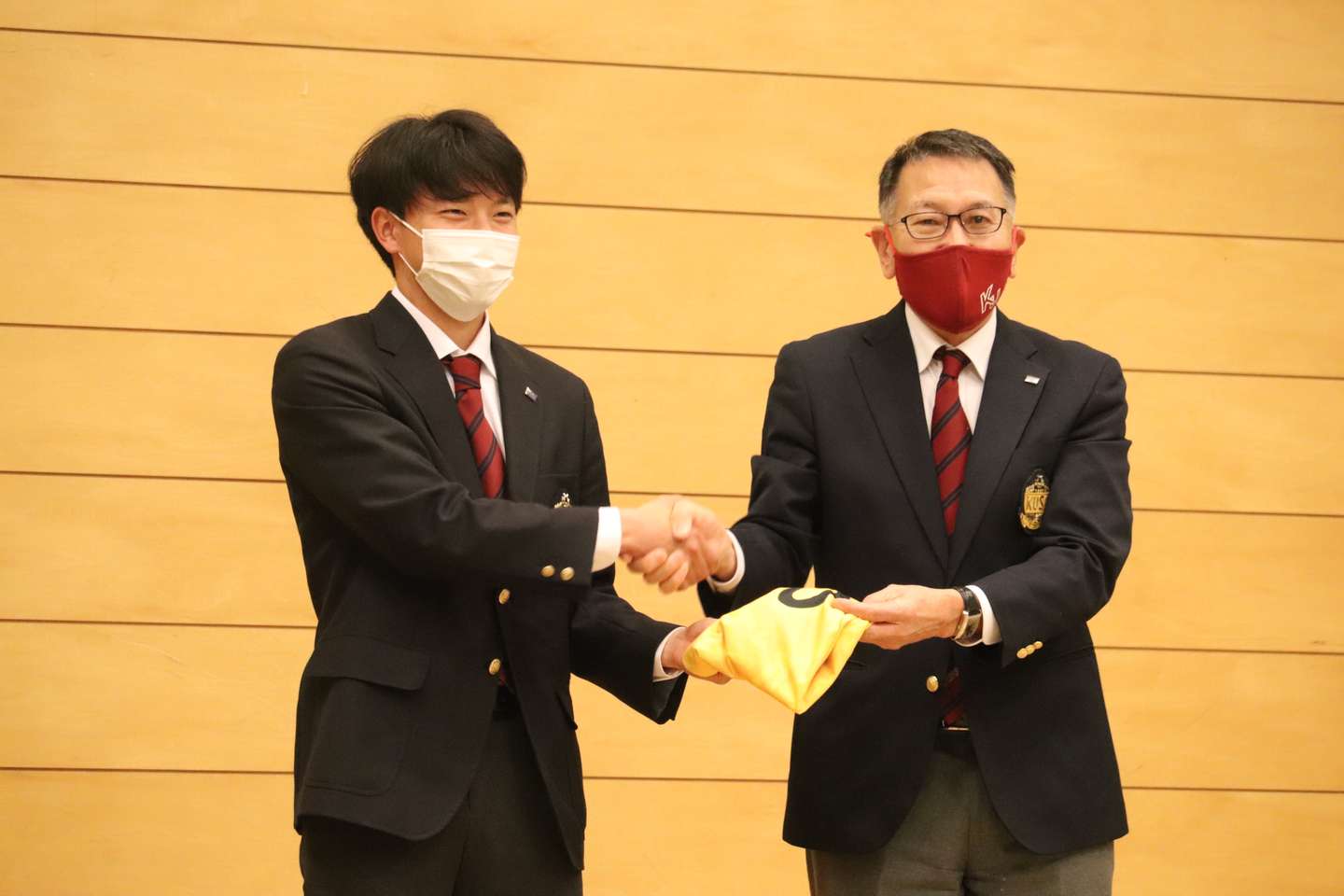 甲南大学ユニフォーム　2番　値下げ即決アリ 甲南大学ユニフォーム 2番 値下げ即決アリ （ユニフォーム贈呈式