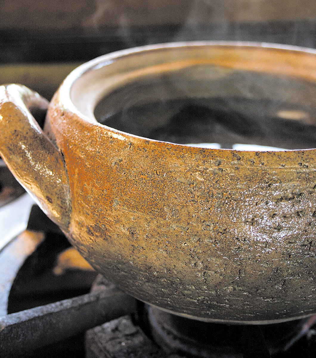 HAPPY DONABE LIFE】煮込み料理を作るなら「みそ汁鍋」 | 長谷園のweb