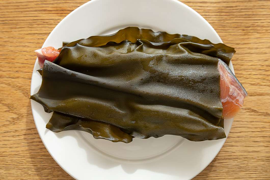 伊賀土鍋】鮭と白菜の鍋 | 長谷園のwebレシピ | 長谷園のwebレシピ