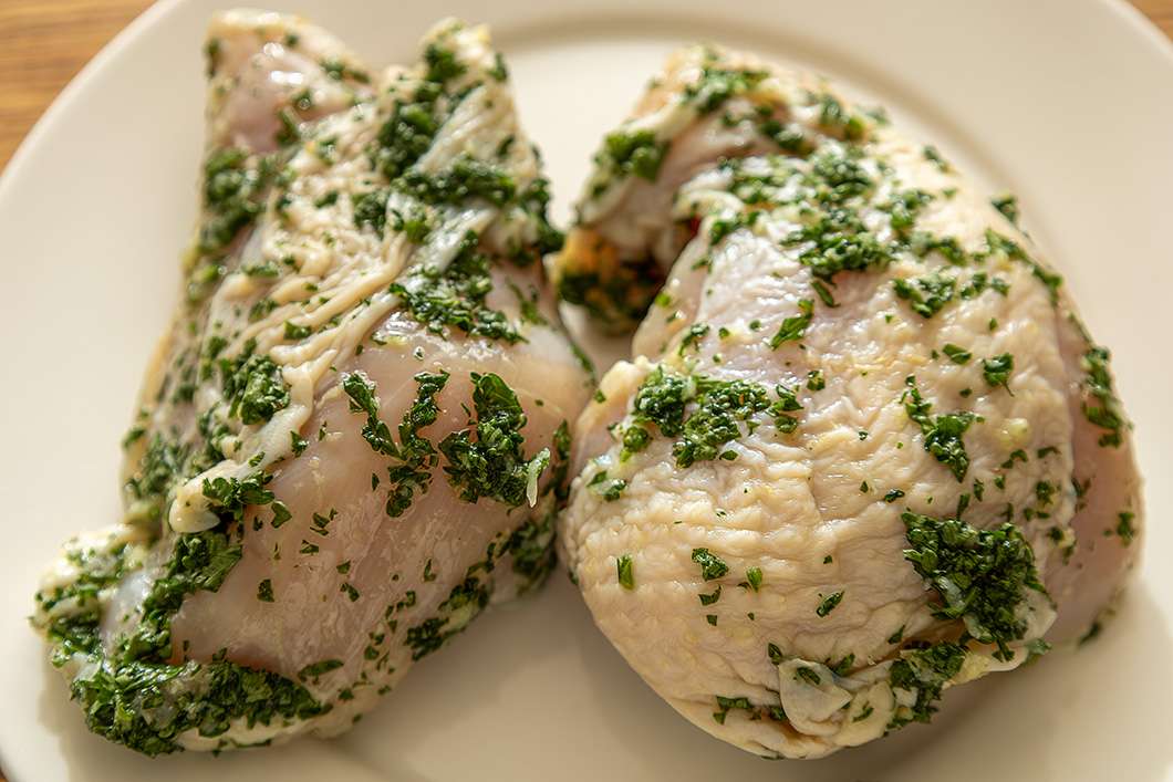 ロースト土鍋】鶏むね肉と野菜の土鍋ロースト | 長谷園のwebレシピ