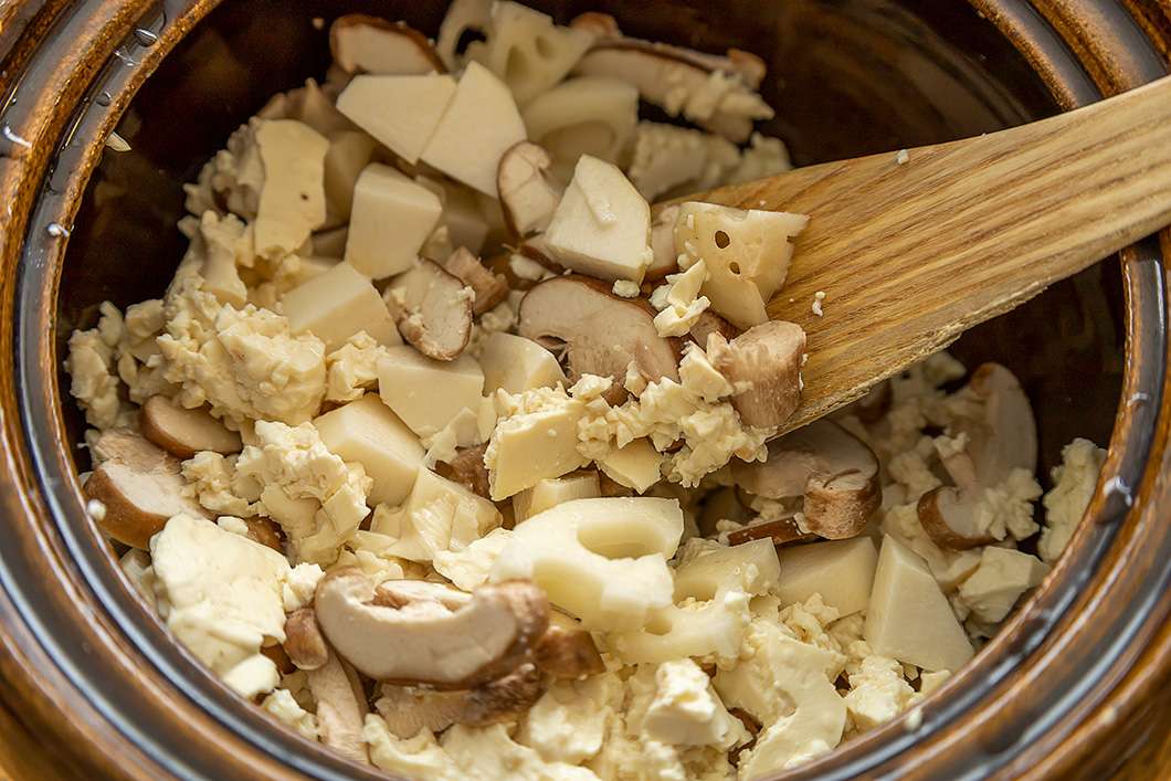 スープ土鍋】秋の土鍋豚汁 | 長谷園のwebレシピ | 長谷園のwebレシピ