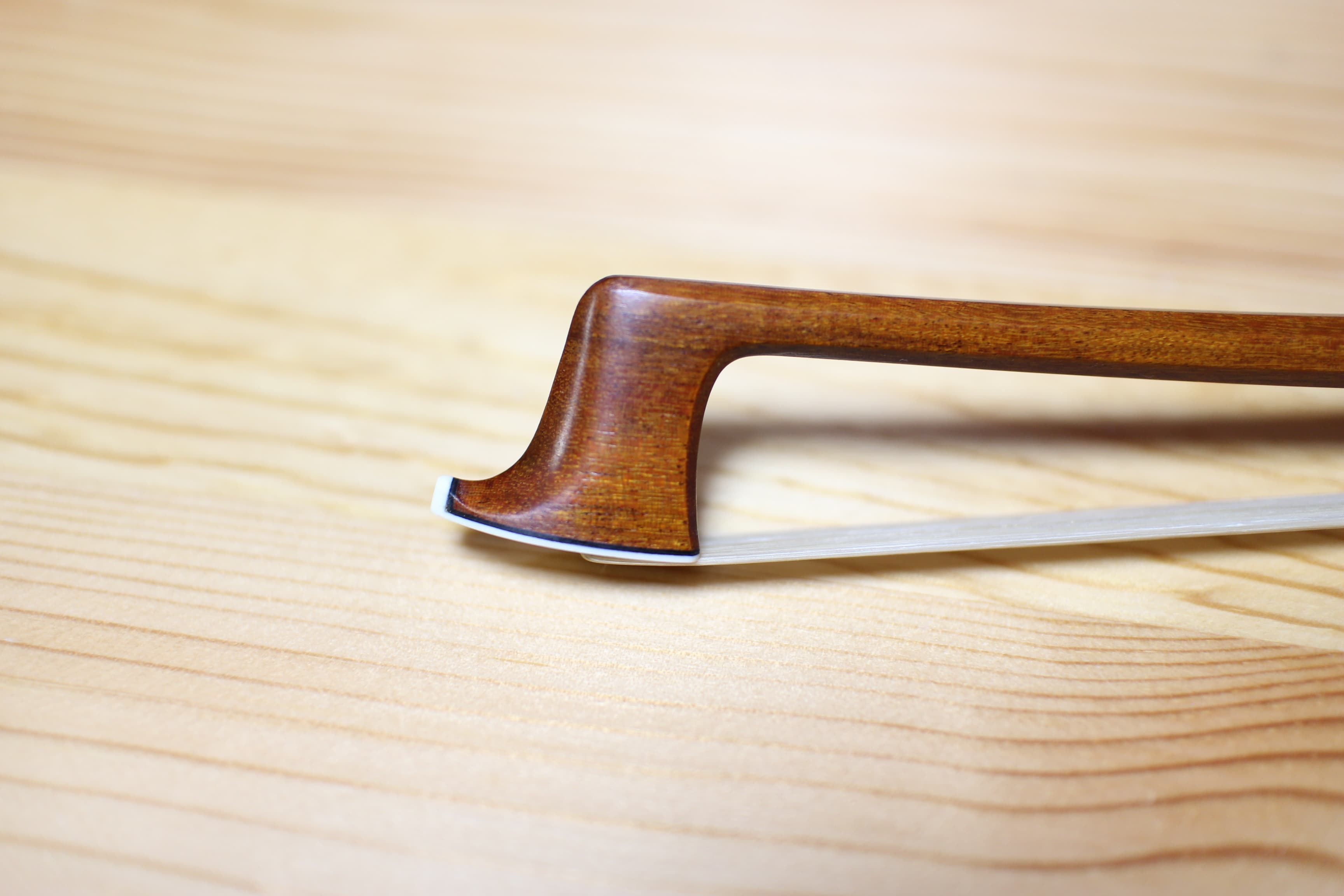 ちょっと面白いViolin弓入りました！ | Story | 弦楽器専門店