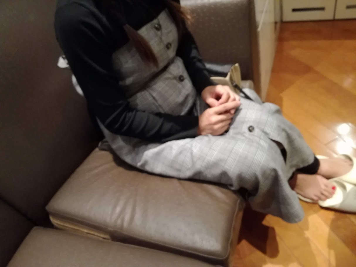 妊婦さん９ヶ月。都心で待合せの予定だったのですが、体調不良で、神奈川まで。もう、生まれちゃいそうです。