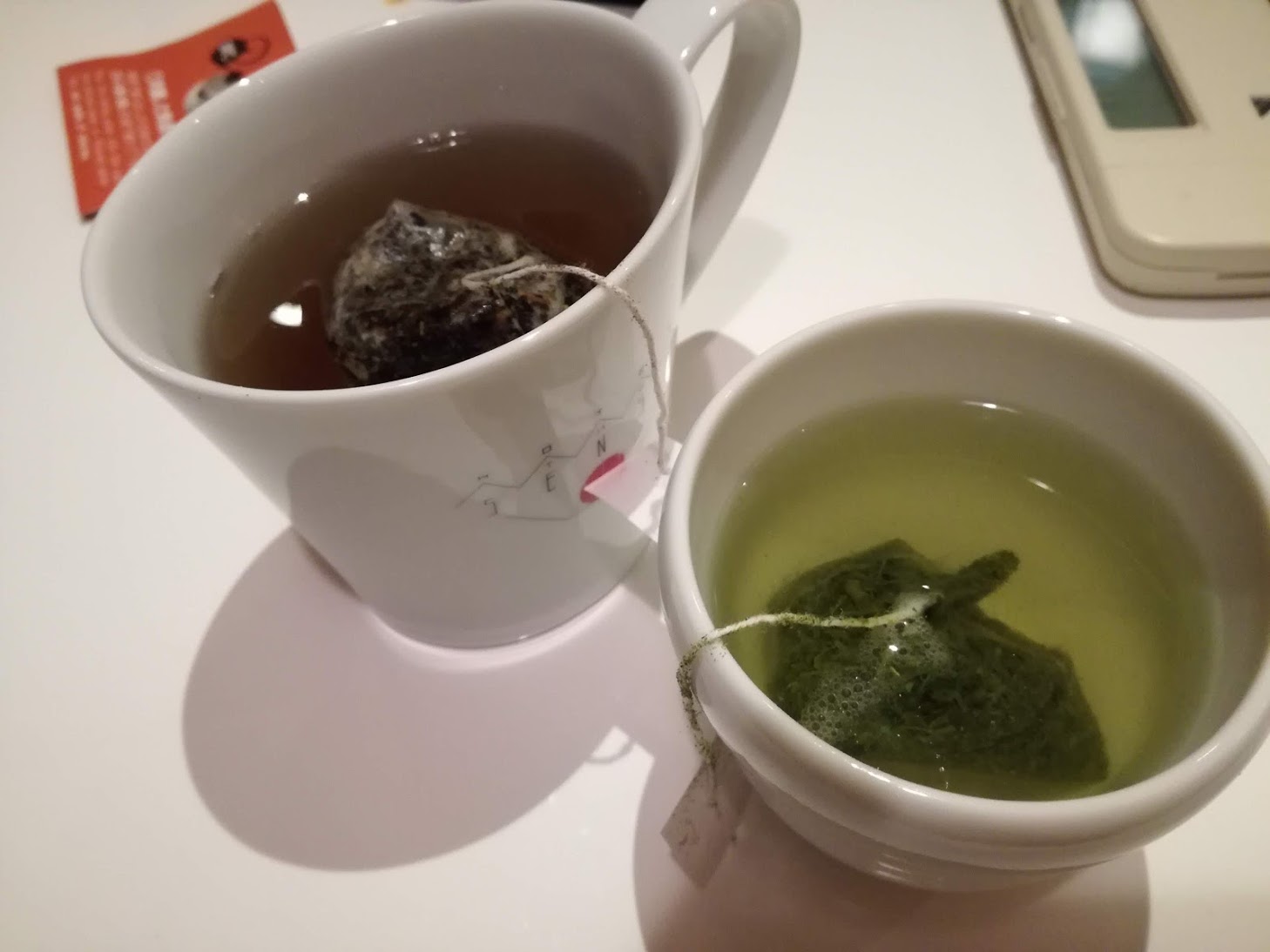 キスマーク付けてください。精子、中に出してください。来週の予約も、お願いします。Ｅカップ女子大生。生挿入中出し。