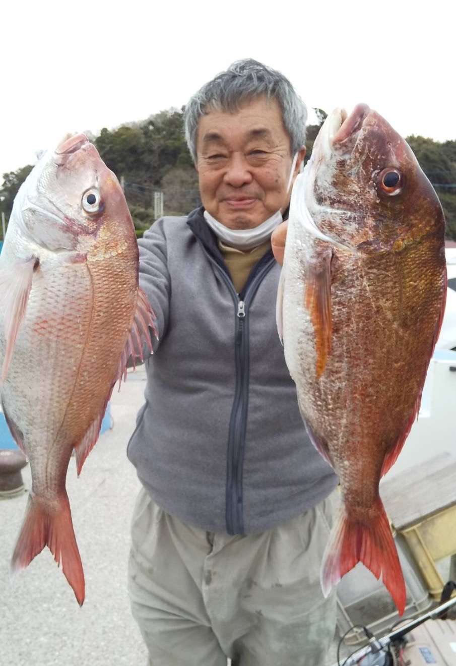 真鯛トップ8枚 最大2 5kg 21年あまさけや丸ブログ あまさけや丸 松輪 剣崎の釣り船 江奈港