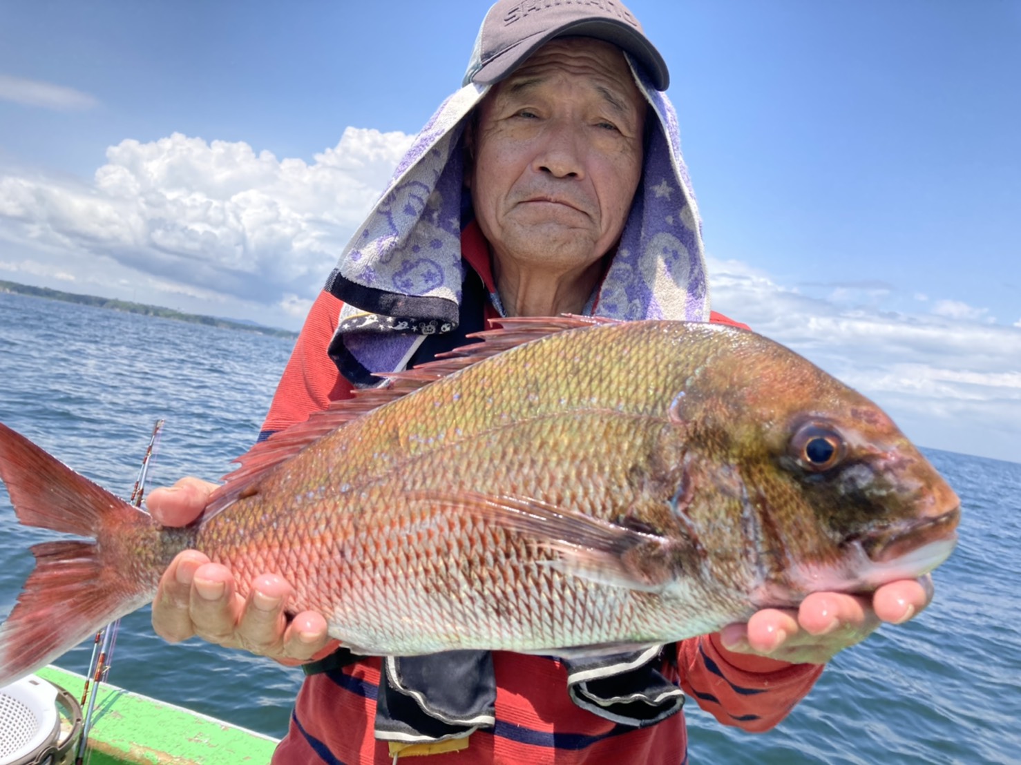 真鯛釣り トップ4枚 最大2 2kg 21年あまさけや丸ブログ あまさけや丸 松輪 剣崎の釣り船 江奈港