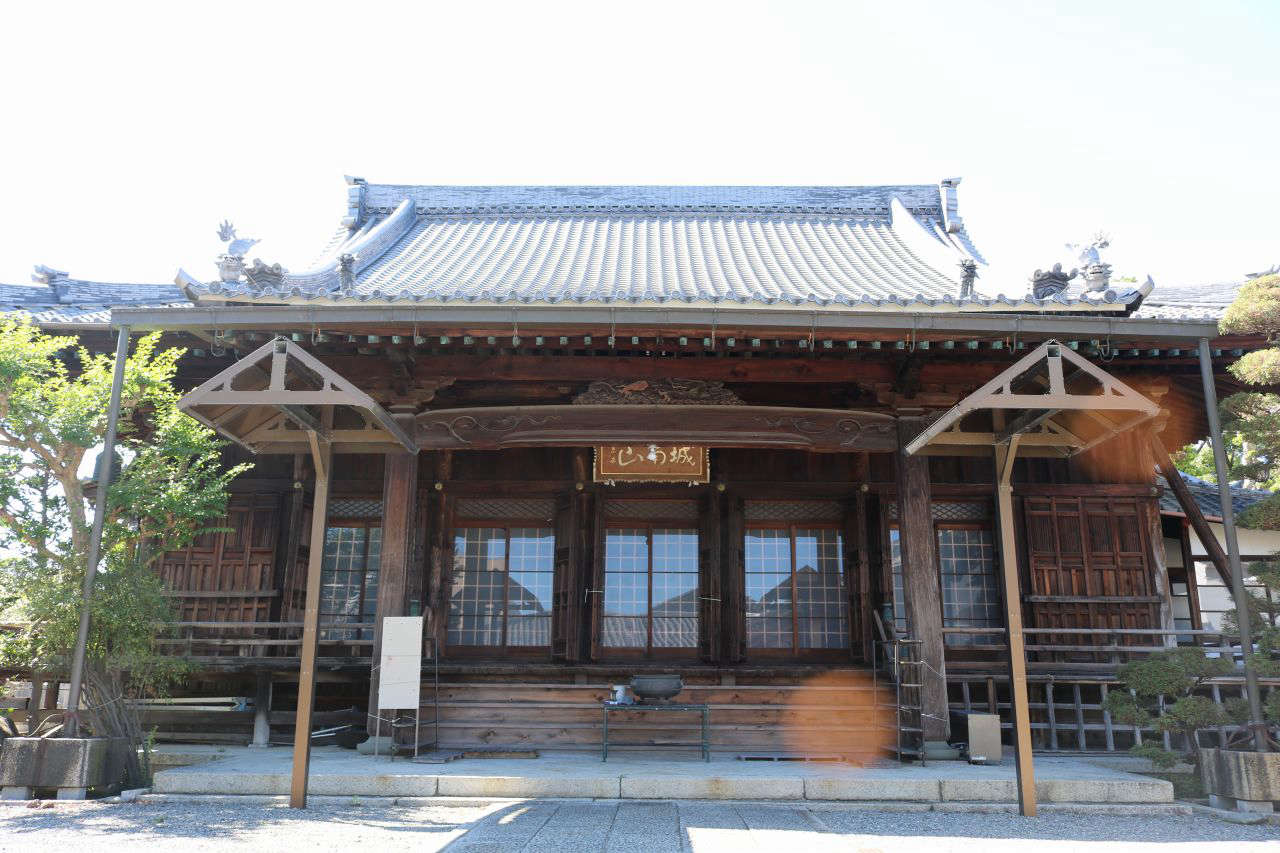 城南山 西光寺（真宗大谷派） | ロケーション | かにえフィルムコミッション-愛知県 蟹江町は映画ロケーションに全力協力の街-