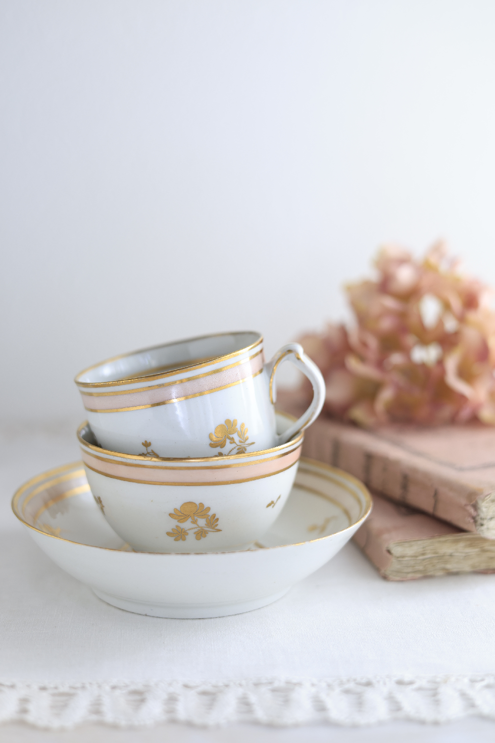 New Hallのトリオ | FLORAL DIARY | FLORAL ANTIQUES