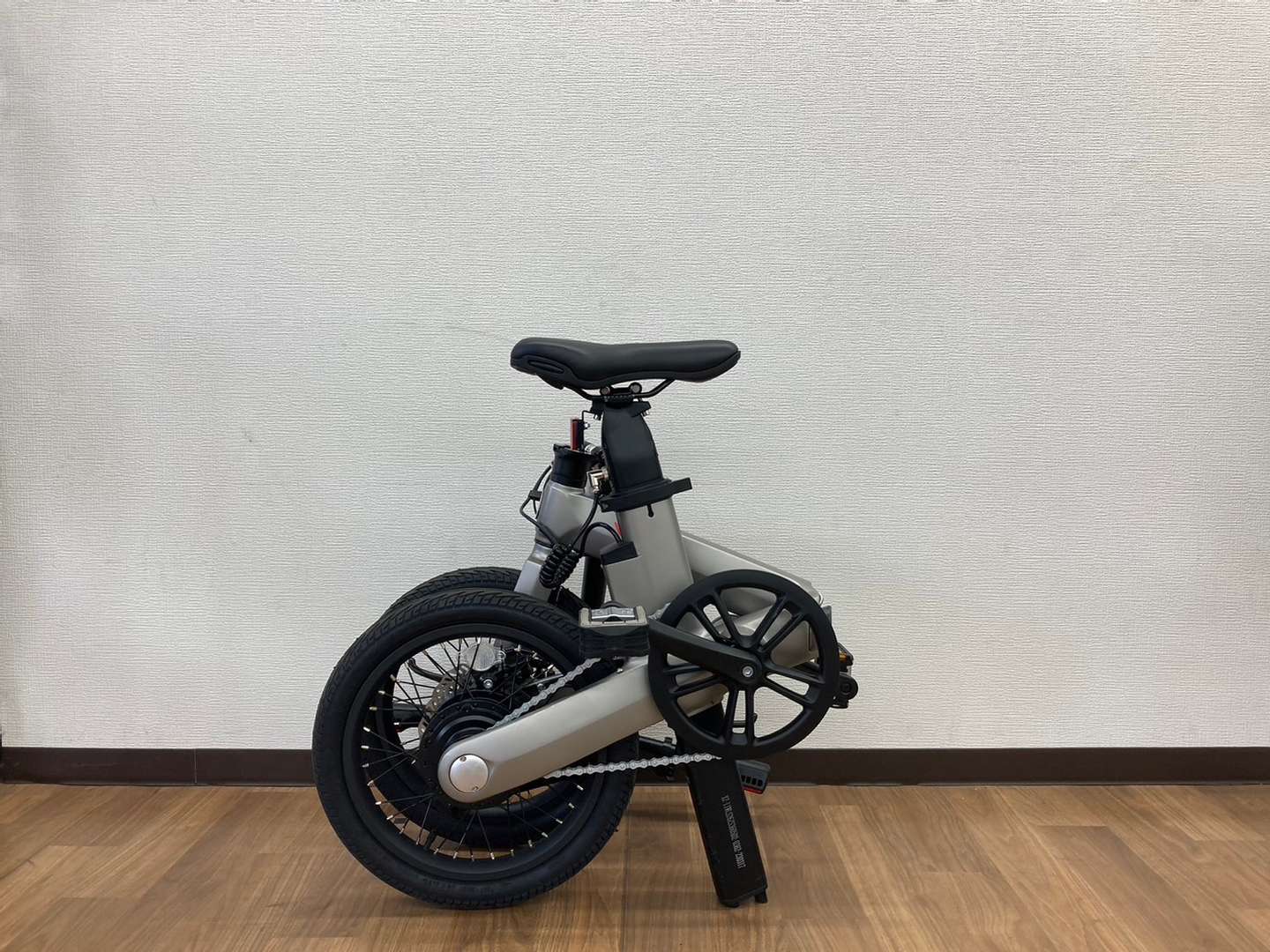 VICCI 折りたたみ電動アシスト自転車 コンパクトE-BIKEの大本命【VICCI V-01】 | Via Cycles Village
