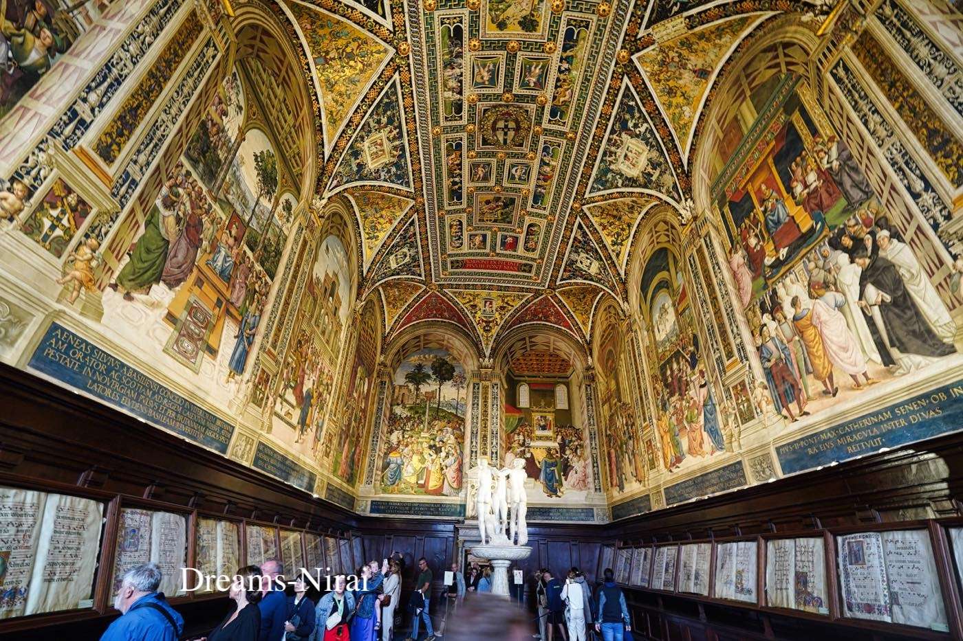 セール！ 洋書『レタブロ博物館　サン エステバン教会　ブルゴス』世界遺産、祭壇 セール！洋書『レタブロ博物館 サン エステバン教会 ブルゴス