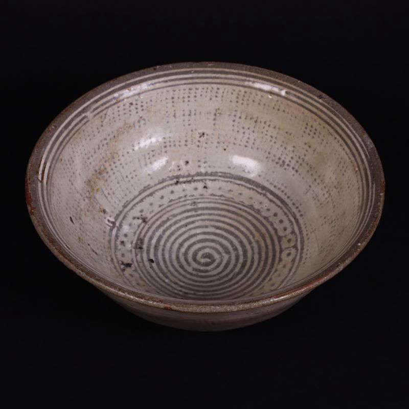 李朝三島象嵌手鉢』金直しあり 合時代箱付き