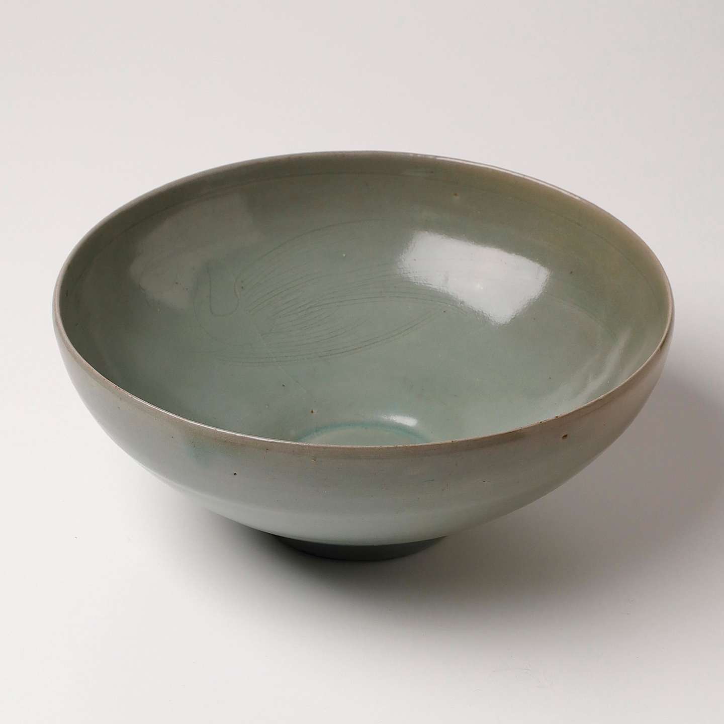 高麗青磁陰刻鳳凰文鉢 | 朝鮮陶磁器 | 利菴アーツコレクション