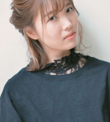 インナーカラーに最適なアレンジ Hair Catalog 吉祥寺 美容院 美容室 Vi Dro ビードロ 駅から徒歩5分 インナーカラーに最適なアレンジ Hair Catalog 吉祥寺 美容院 美容室 Vi Dro ビードロ 駅から徒歩5分