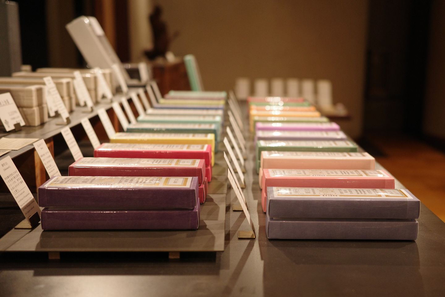 インタビュー】1594年創業、日本最古の香老舗「薫玉堂」が、伝統を守り