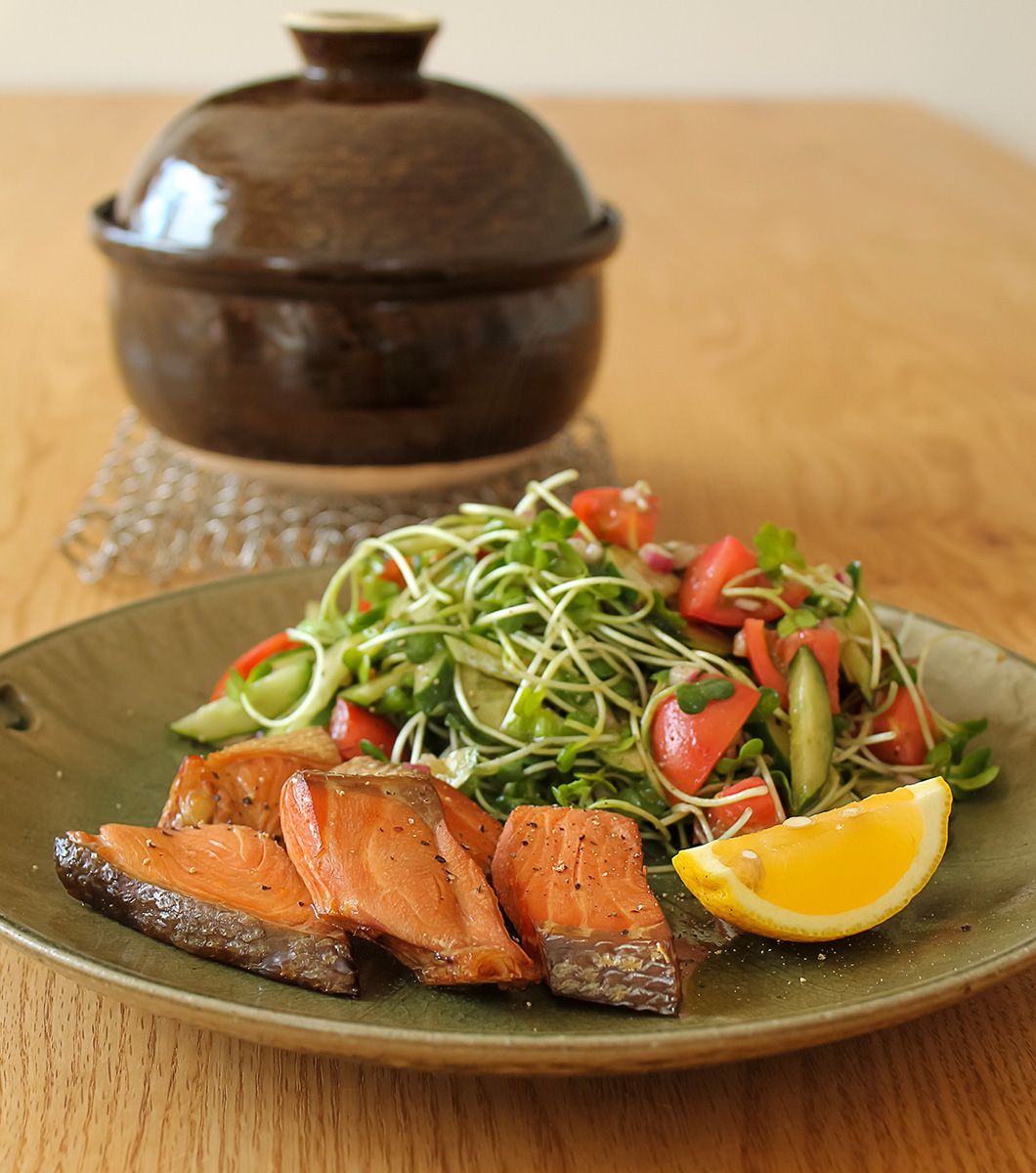 いぶしぎん】塩鮭のスモーク | 長谷園のwebレシピ | 長谷園のwebレシピ