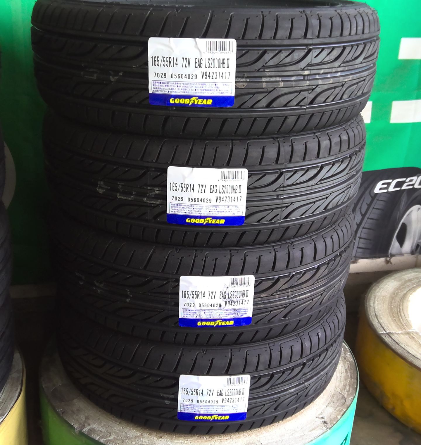 165／55／14 中古タイヤ 工賃、廃タイヤ代込み！