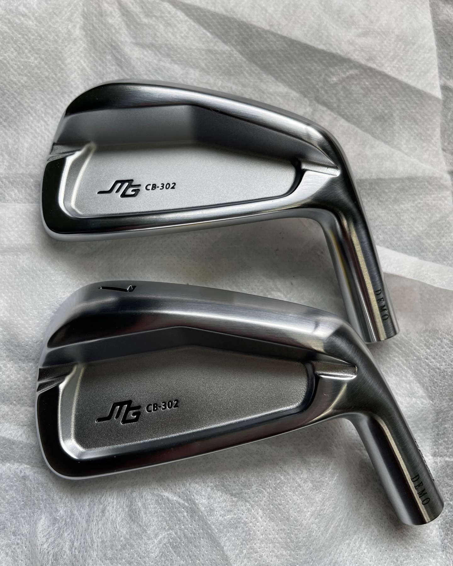 三浦技研　CB-302 5i単品 極美品三浦技研CB-302 4番アイアン単品 CB-302 #4 - 三浦技研